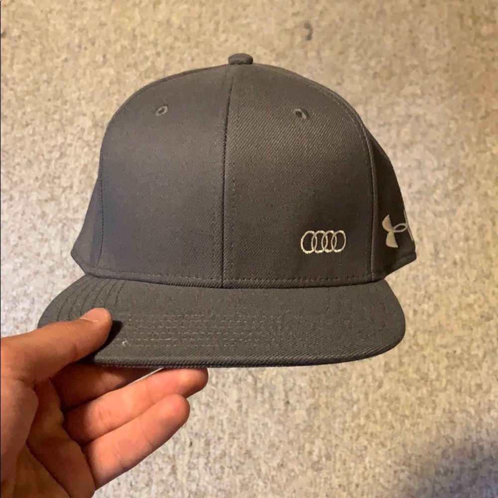 Audi hat